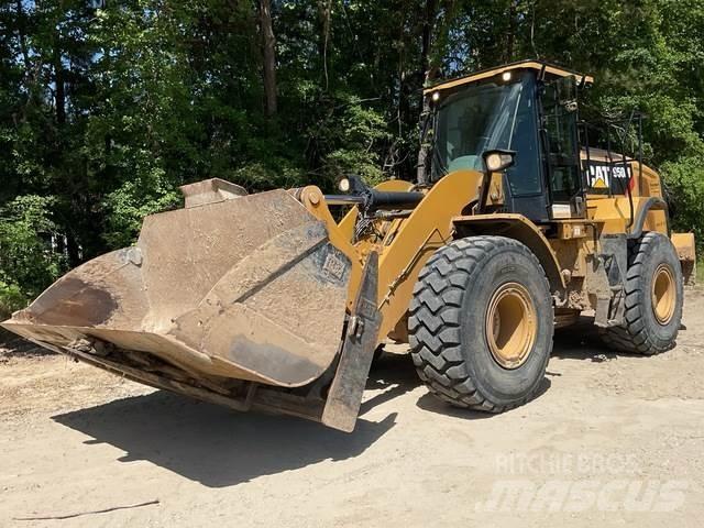 CAT 950M Колесни товарачи