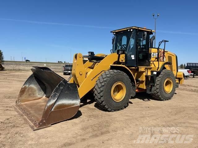 CAT 950M Колесни товарачи