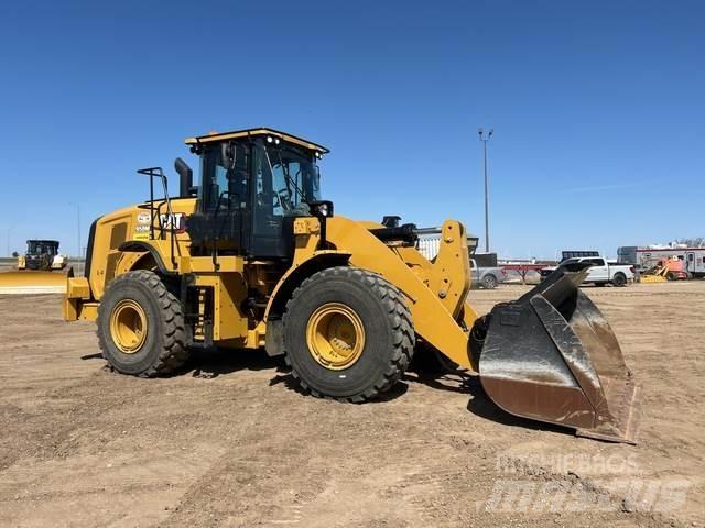 CAT 950M Колесни товарачи