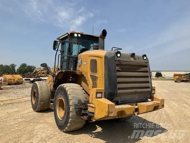 CAT 950M Колесни товарачи