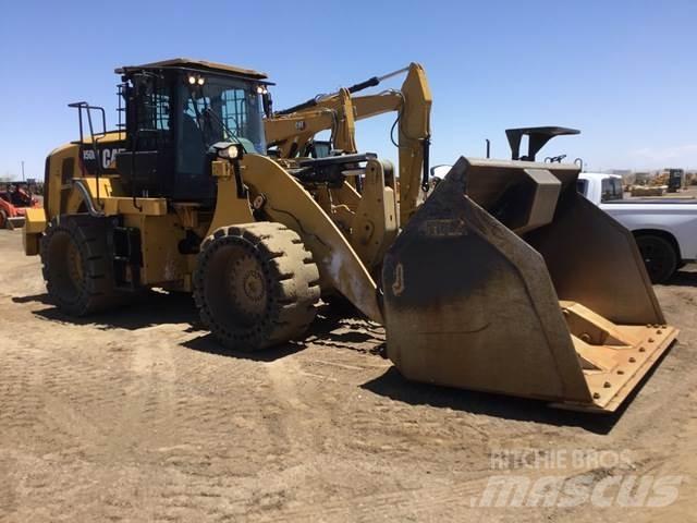 CAT 950M Колесни товарачи