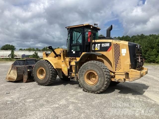 CAT 950M Колесни товарачи