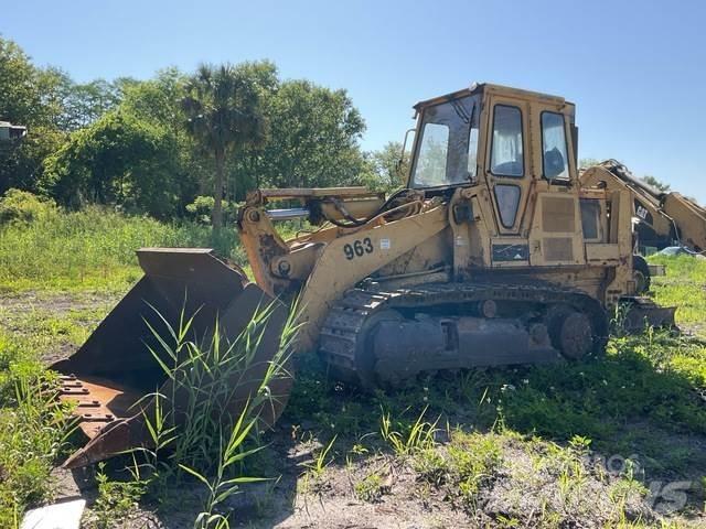 CAT 963 Верижен товарач