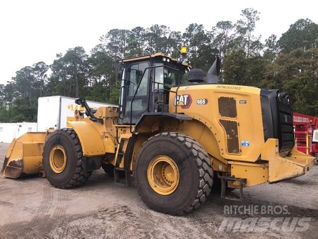 CAT 966 Колесни товарачи