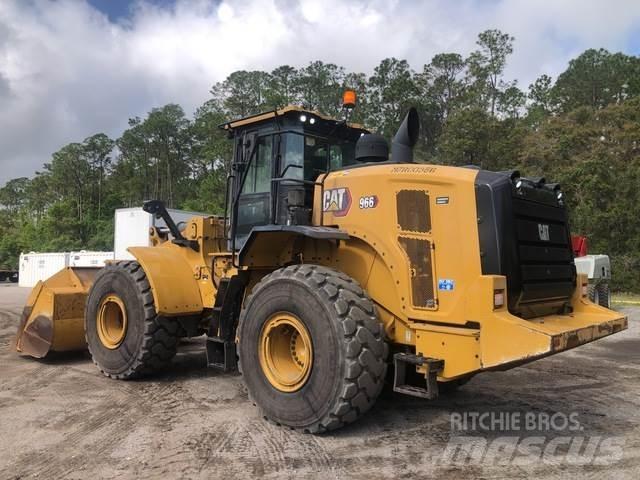 CAT 966 Колесни товарачи