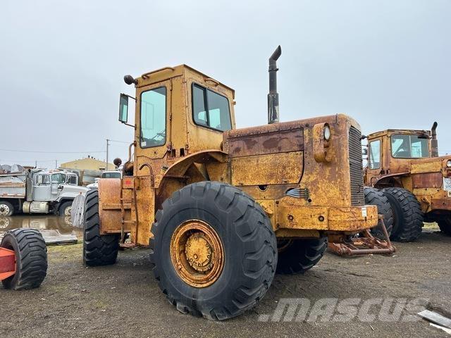 CAT 966C Колесни товарачи