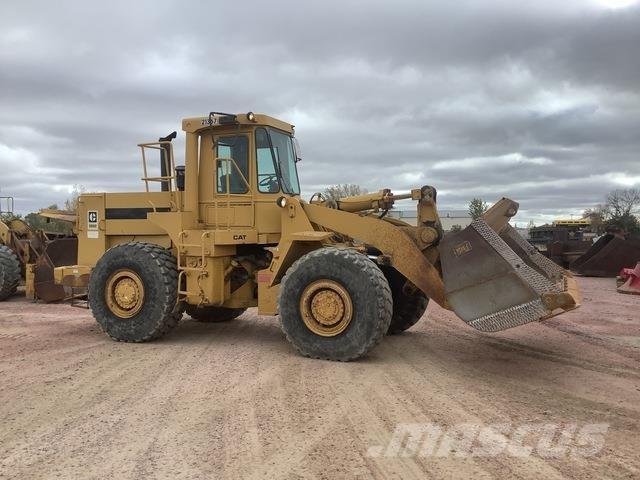 CAT 966D Колесни товарачи