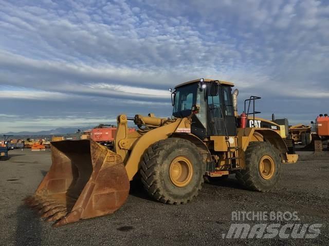 CAT 966G Колесни товарачи