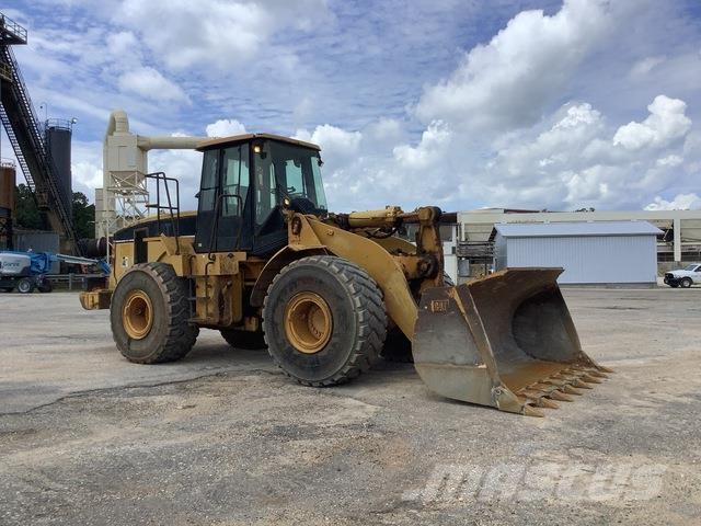 CAT 966G Колесни товарачи