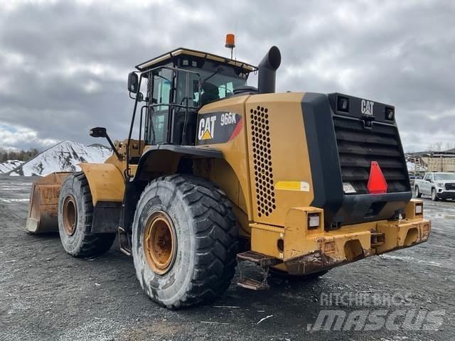 CAT 966K Колесни товарачи