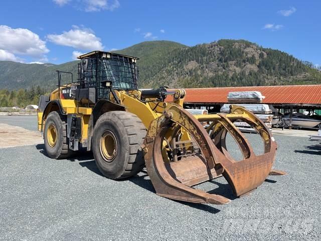 CAT 966M Колесни товарачи