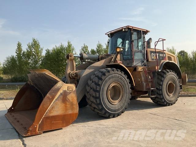 CAT 966M XE Колесни товарачи