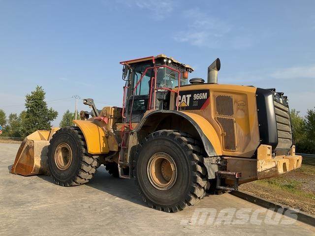 CAT 966M XE Колесни товарачи