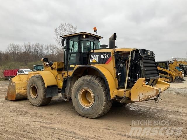 CAT 972K Колесни товарачи