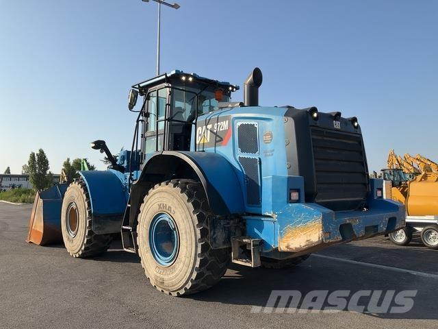 CAT 972M Колесни товарачи
