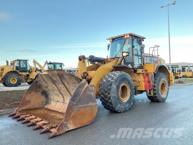 CAT 972M XE Колесни товарачи