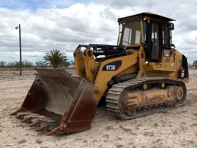CAT 973D Верижен товарач
