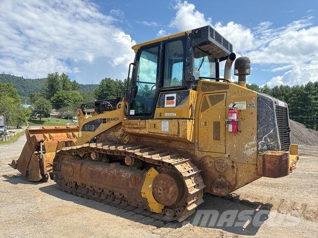 CAT 973D Верижен товарач