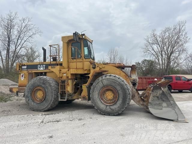 CAT 980F Колесни товарачи