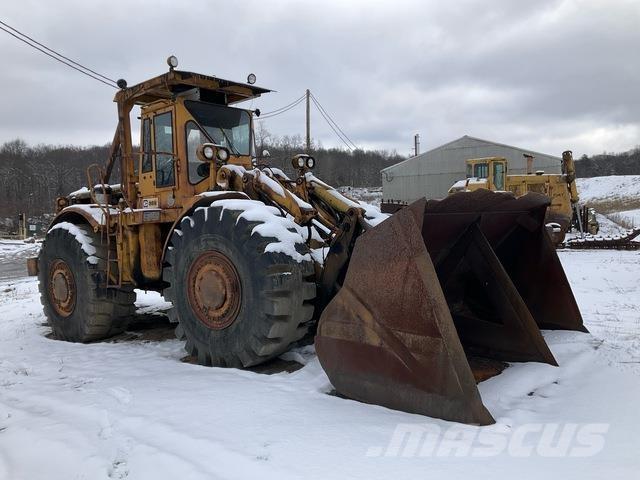 CAT 988A Колесни товарачи