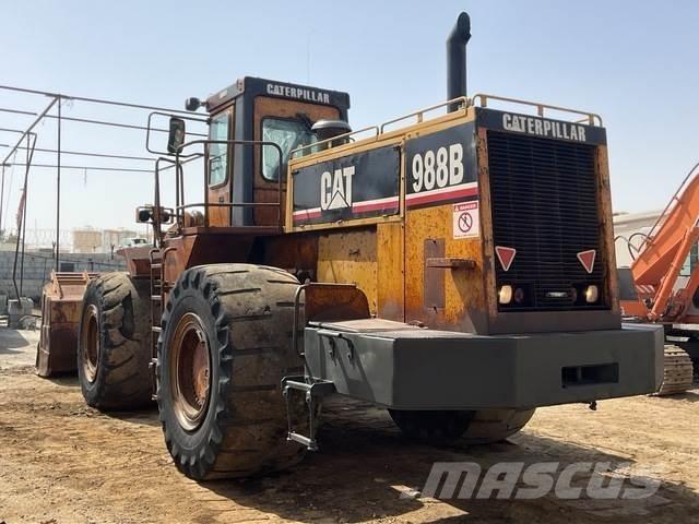 CAT 988B Колесни товарачи