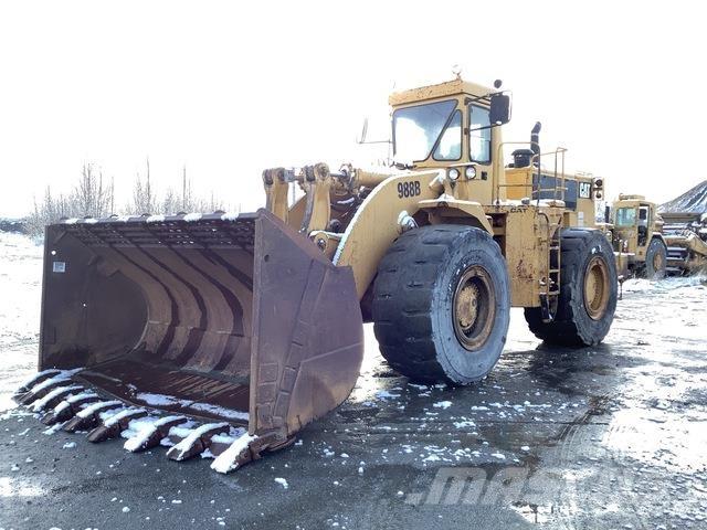 CAT 988B Колесни товарачи