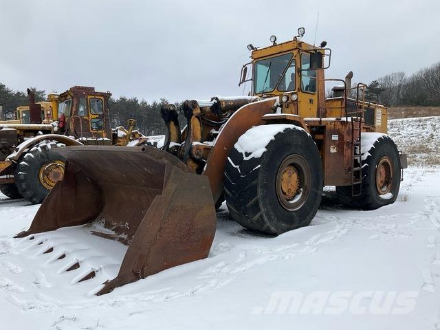 CAT 988B Колесни товарачи