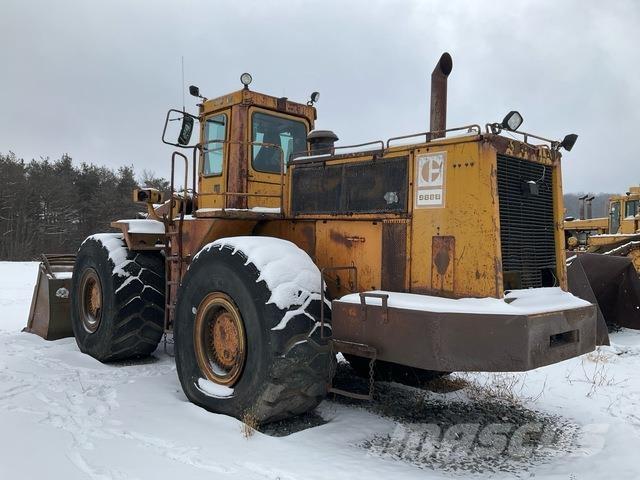 CAT 988B Колесни товарачи