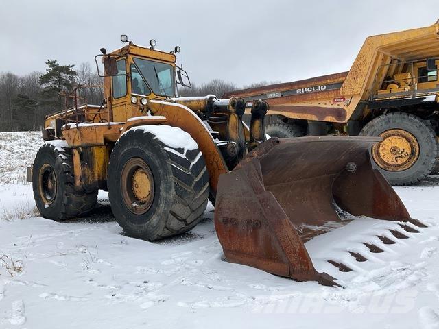 CAT 988B Колесни товарачи