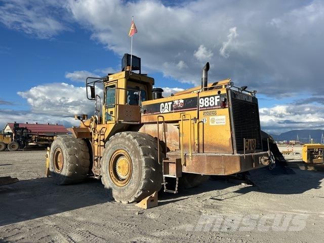 CAT 988F Колесни товарачи