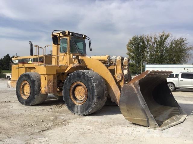CAT 988F Колесни товарачи
