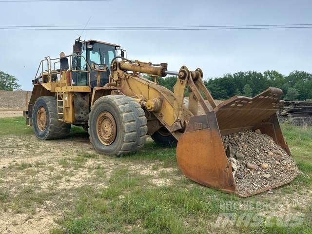 CAT 988G Колесни товарачи