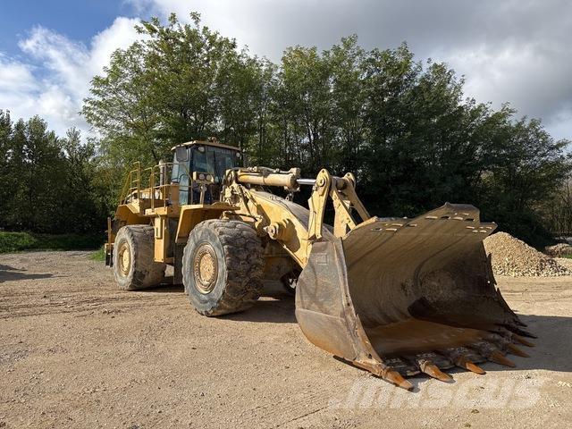 CAT 988G Колесни товарачи