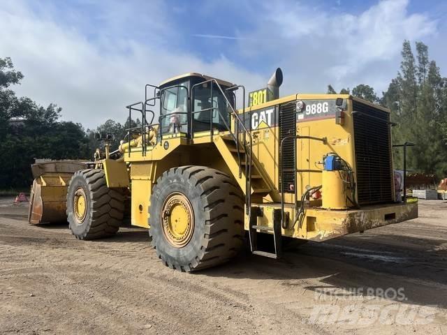CAT 988G Колесни товарачи