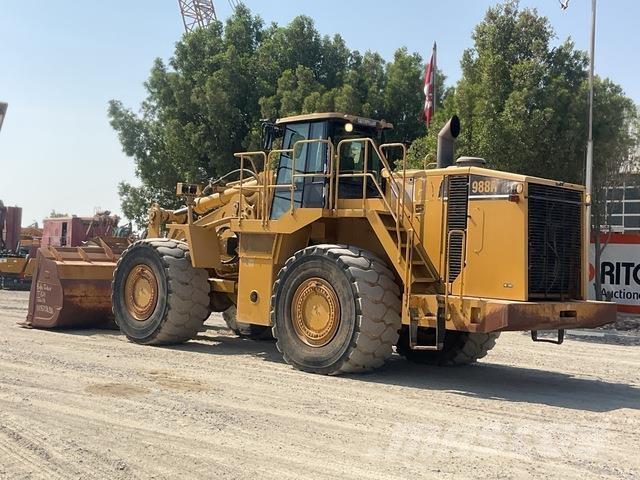 CAT 988H Колесни товарачи