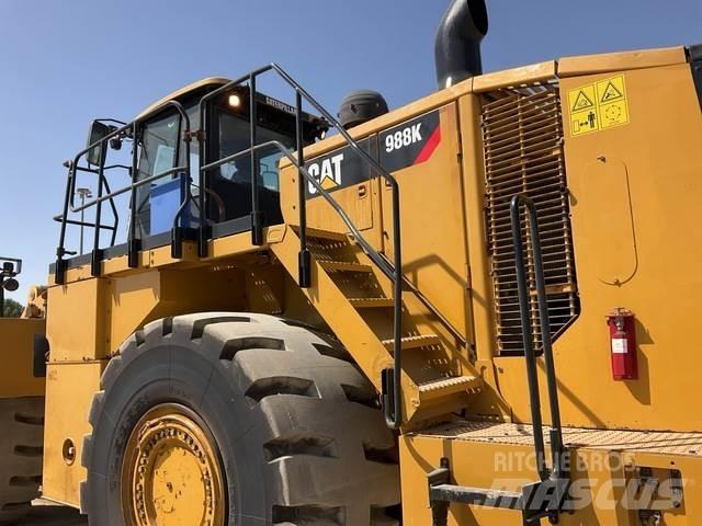 CAT 988K Колесни товарачи