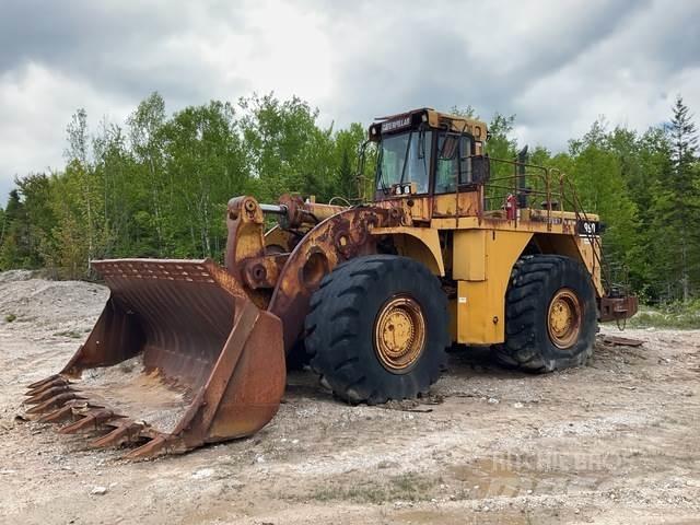 CAT 990 Колесни товарачи