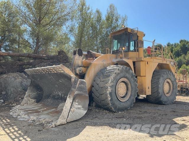 CAT 990 Колесни товарачи