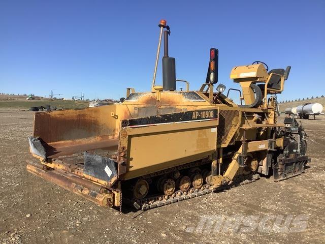 CAT AP-1050B Машини за асфалт