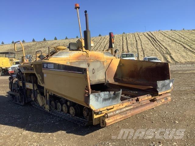 CAT AP-1050B Машини за асфалт