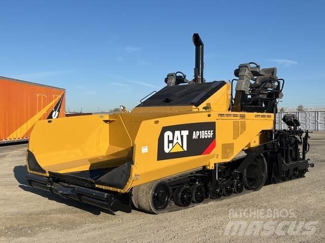 CAT AP1055F Машини за асфалт