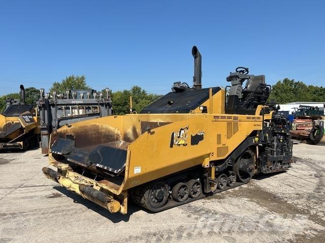 CAT AP1055F Машини за асфалт