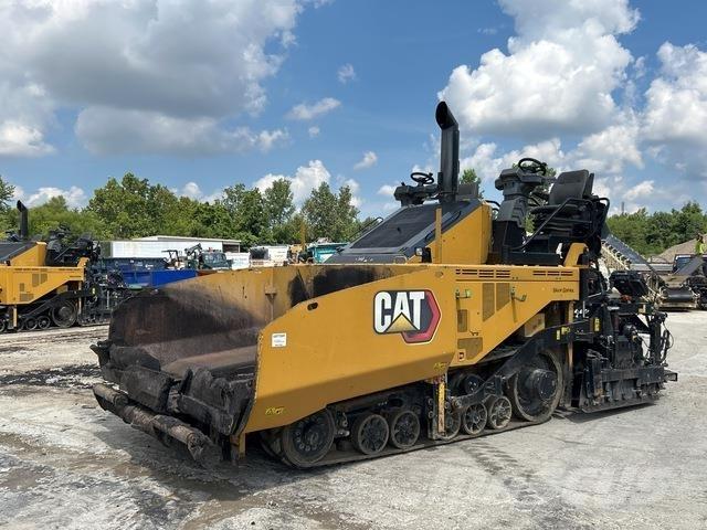 CAT AP655F Машини за асфалт