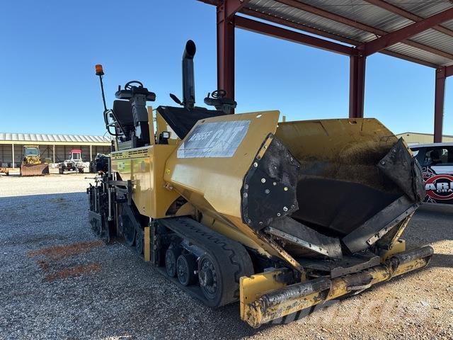 CAT AP655F Машини за асфалт