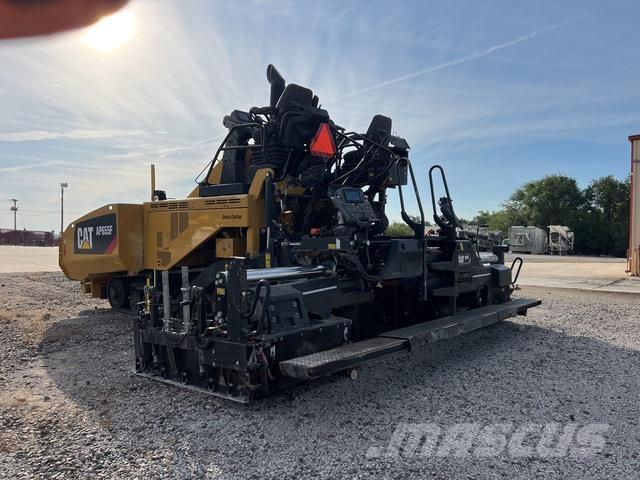 CAT AP655F Машини за асфалт