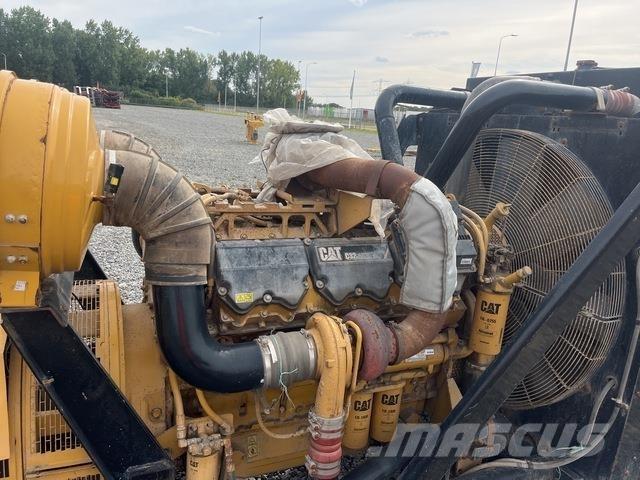 CAT C32 Дизелови генератори
