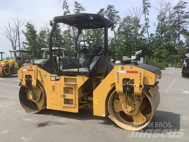 CAT CB44B Двойни барабанни ролки
