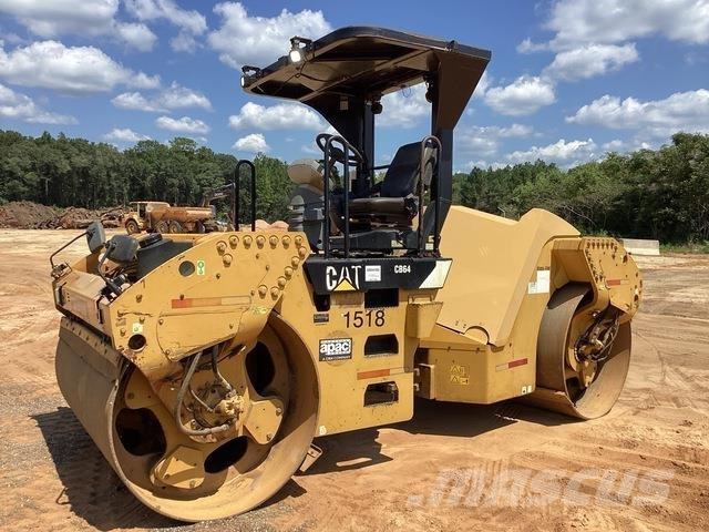 CAT CB64 Двойни барабанни ролки
