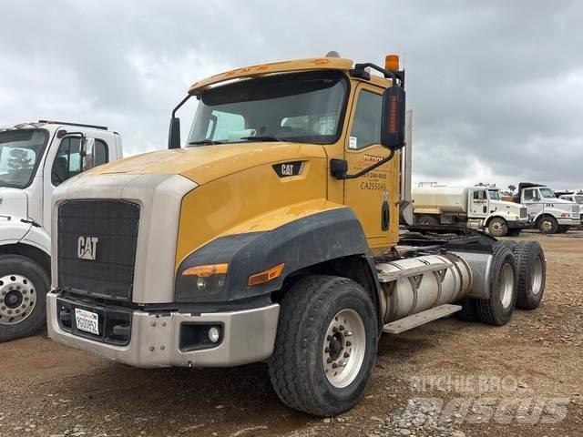 CAT CT660S Влекачи