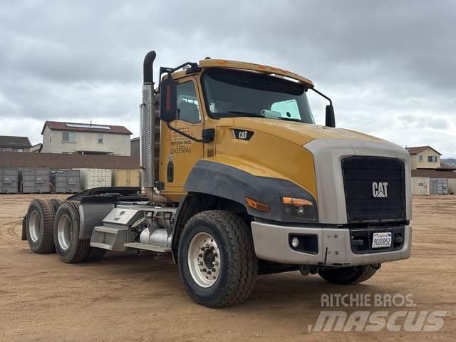 CAT CT660S Влекачи